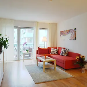Apartment An Der Uni Mit Tiefgarage Und Loggia, Leipzig
